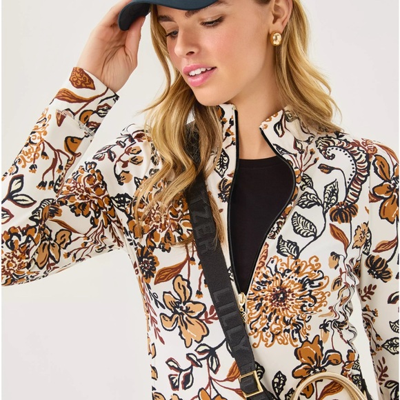 Lilly Pulitzer Luxletic Jacket in Take Meowt print- NWOT - Picture 4 of 6